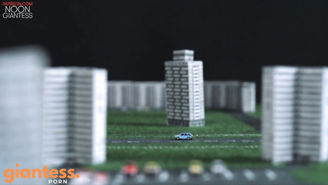 NOON Giantess - AND THE SKY IS GREY