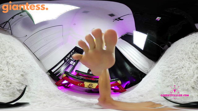 Goddess Taylor Squeeze Special effects