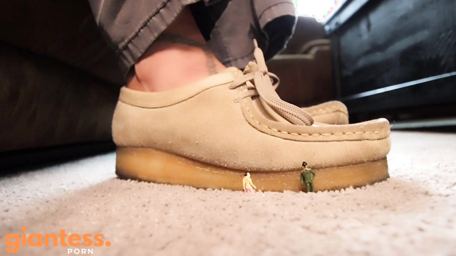 Drea xoxo - Giantess Crashes Party