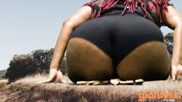 MXDominionakaCrushGoddess Clips - Giantess uses fat ass to knock down buildings