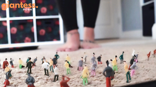 Drea xoxo - Giantess gets Ambushed