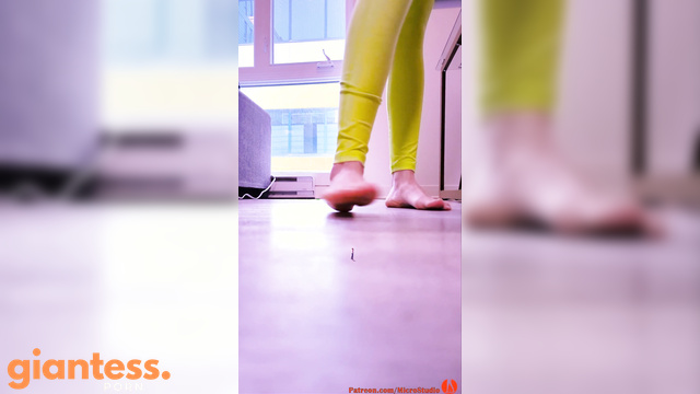 MicroStudio - Giantess Cousins footsteps