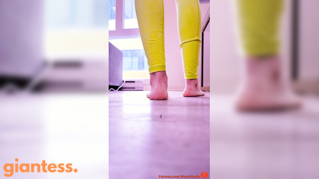 MicroStudio - Giantess Cousins footsteps
