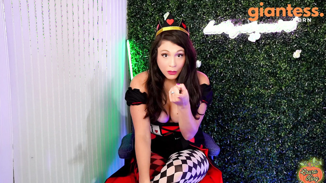 LauraKing - Queen of Hearts Shrinks and Swallows You