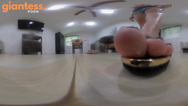 Shrink U Down - Maleka shrinks and teases the foot perv VR