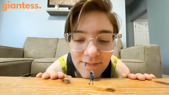 Canadian Giantess - Taren Butt Crush Takes You Home