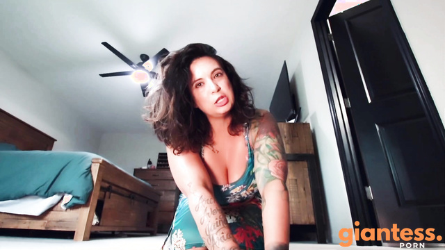 Drea xoxo - Lick Your Giantess