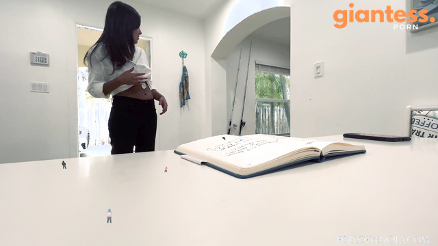 Giantess Enola Special effects