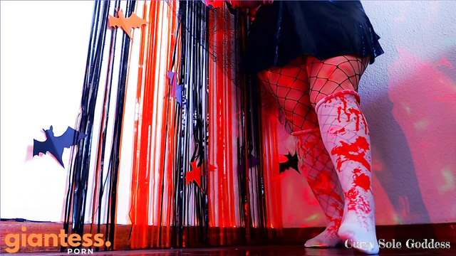 CurvySoleGoddess - Crushed by the Giantess: Halloween's Wild BBW Goddess
