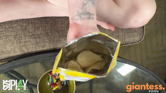 SIZEplay Productions - A Bite Sized Snack Featuring Skye Stone
