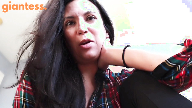 Drea Xoxo - The Giantess Have Conversation