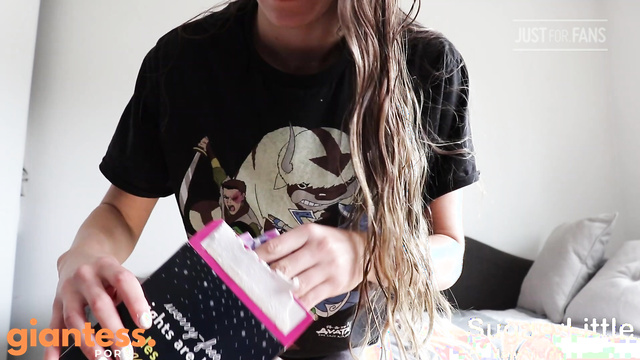Sugary Little - Relaxed Day with a Giantess in Diapers