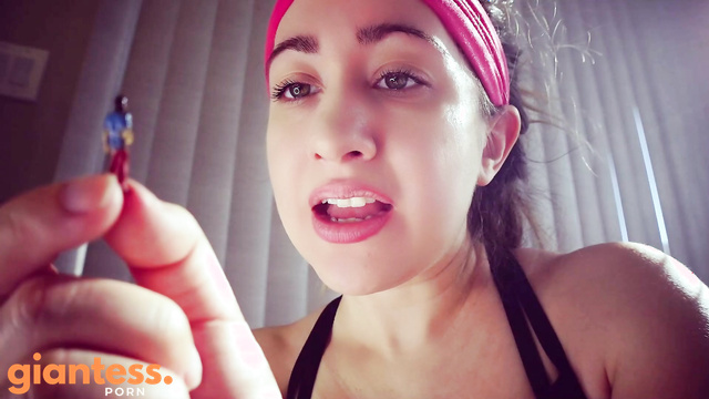 Lalunalewd - ﻿Yoga Time with Giantess and Her Massive Tits