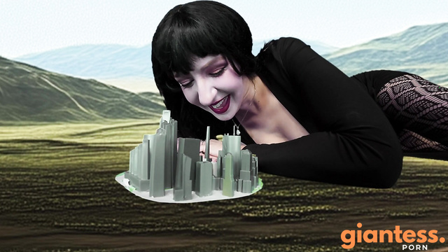 Media Impact Customs - Giantess Goth Mega Goddess