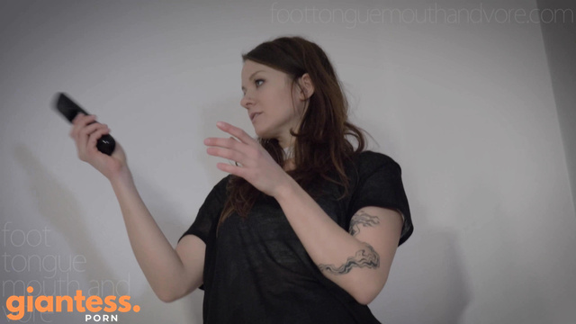 Foot Tongue Mouth and Vore - Giant ﻿Alice’s Stomping in New Nylons