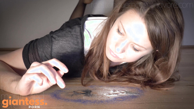 Foot Tongue Mouth and Vore - Giant ﻿Alice’s Stomping in New Nylons