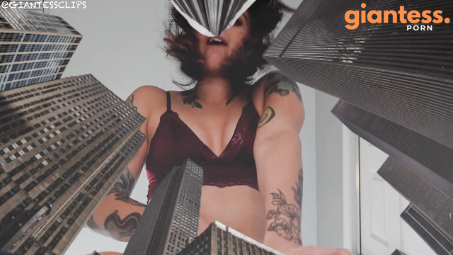 Larger Than Life - Tiny Tampa Giantess SFX
