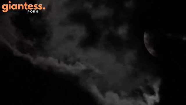 Lookin Up Films - Expansion in the Moonlight