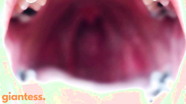 Drea xoxo - Hungry Giantess Want Swallow You