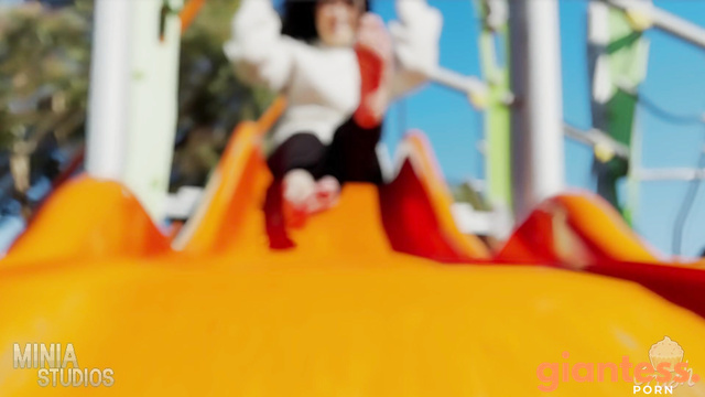 Minia Studios - Slide Squash Cupcake Crush