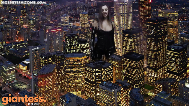 Media Impact Customs - Giantess Kerri Vs The Flash