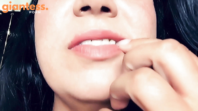 Drea_xoxo - Waking a Hungry Giantess