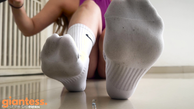 Rise of the Giantess - A Tiny Man to STEP ON
