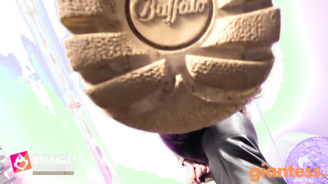 Fetishtainment - Private Giantess Fetish Video by Queen Marie Mueller