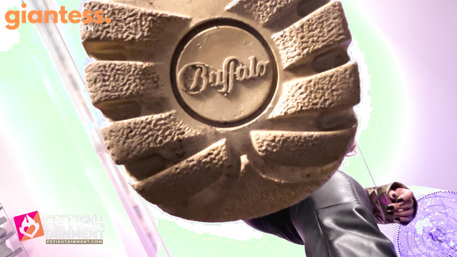 Fetishtainment - Private Giantess Fetish Video by Queen Marie Mueller