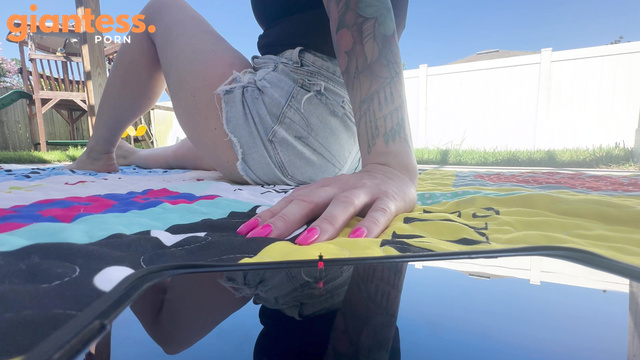 Giantess Requests - Giantess Relax Outside