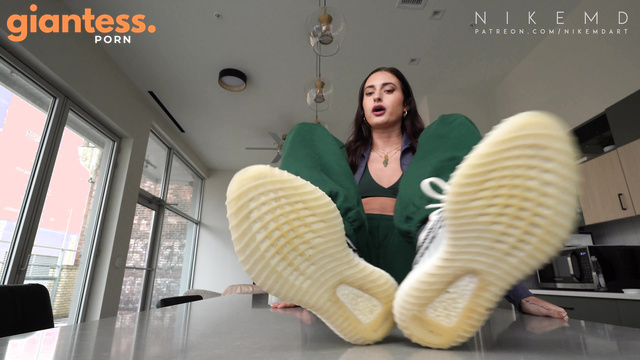 Nikemd - The Group Project Starring Kate