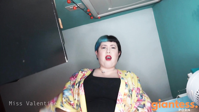 Miss Valentine - Giantess Comes Across Tiny Chocolate Man
