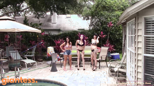 Valora Fetish - Let’s Shrink and Sit on the Pervy Neighbor