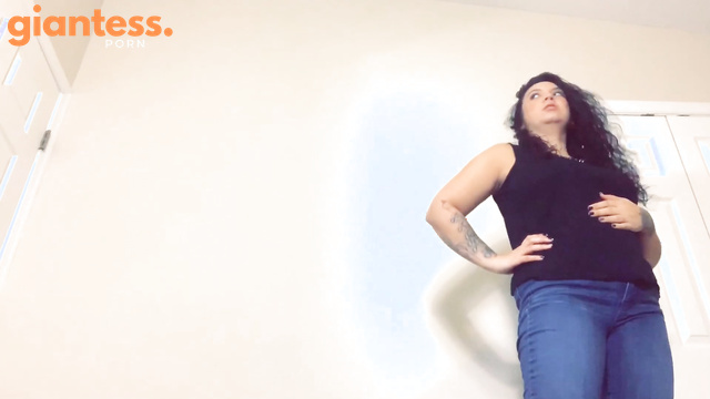 Drea Хoxo - A Little Snack for Giantess