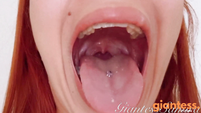 Giantess Samira Vore