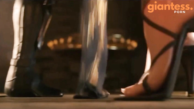 Fearless Ninja Tries to Fight a Giantess Amazon Woman in an Epic Battle