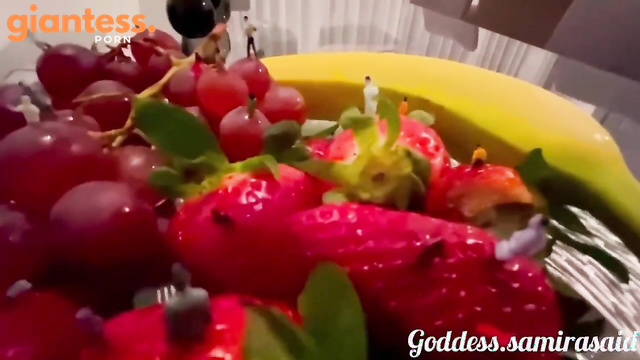 Goddess Samira Said - Giantess Makes a Feast with Her Tinys