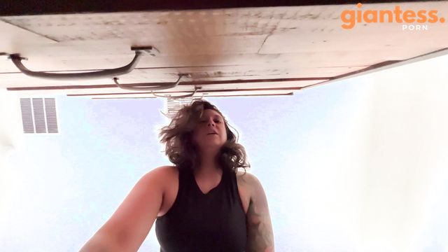 Drea Xoxo - Spying on a Giantess is Very Exciting