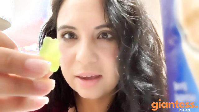 Drea Xoxo - Giantess Snack Time: Tiny Gummy Bears Worst Nightmare