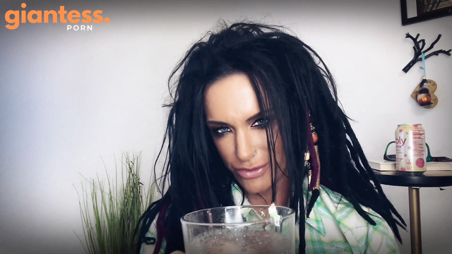 MistressRavenFD - Giantess Drinks Soda and Burps on Tiny Man