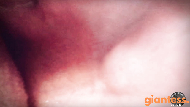 MistressRavenFD - Giantess Discovers a Tiny Man on Her Toothbrush
