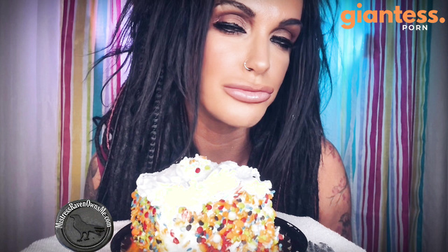MistressRavenFD - Giantess Celebrates Her Birthday with a Happy Cake