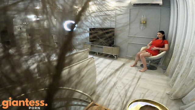 Tonnia - Playing Hide and Seek with the Giantess and Her Hostage