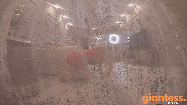 Tonnia - Playing Hide and Seek with the Giantess and Her Hostage