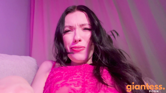 Adria Nite - Horny Giantess Girlfriend Want Stick Fingers Into Wet Panties
