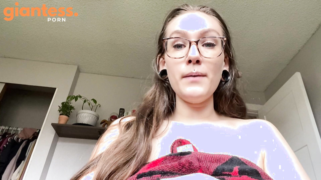 Divinebabe - Giantess Mommy Makes You Eat Your Own Dirty Cum