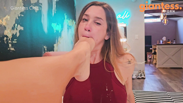 Giantess Cleo Vore