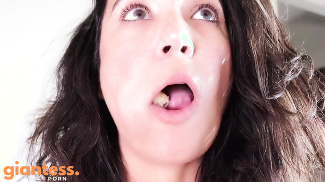 Clips by Drea - Gross Giantess With Big Booty Chewing Tasty Dessert