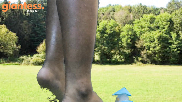 Giantess MXDominion Crush