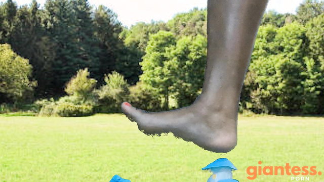 Giantess MXDominion Crush